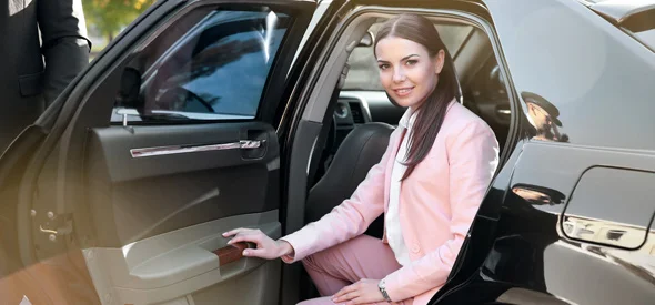 book airport transfer taxi to london gatwick taxis to heathrow taxis to airport book airport taxi